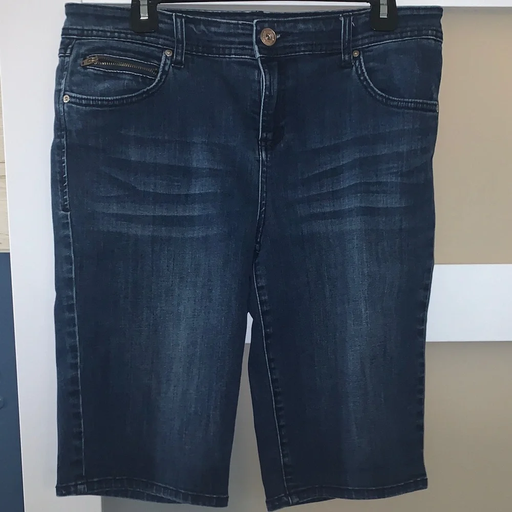 Classic Women's Denim Bermuda Shorts